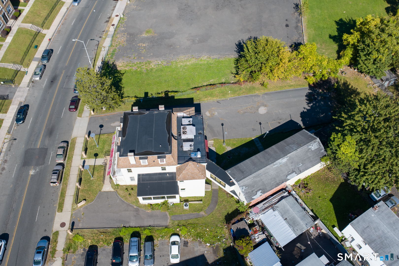 2404 Main Street Hartford, CT 06120 - Photo 4 of 37 an aerial view of multiple houses with yard