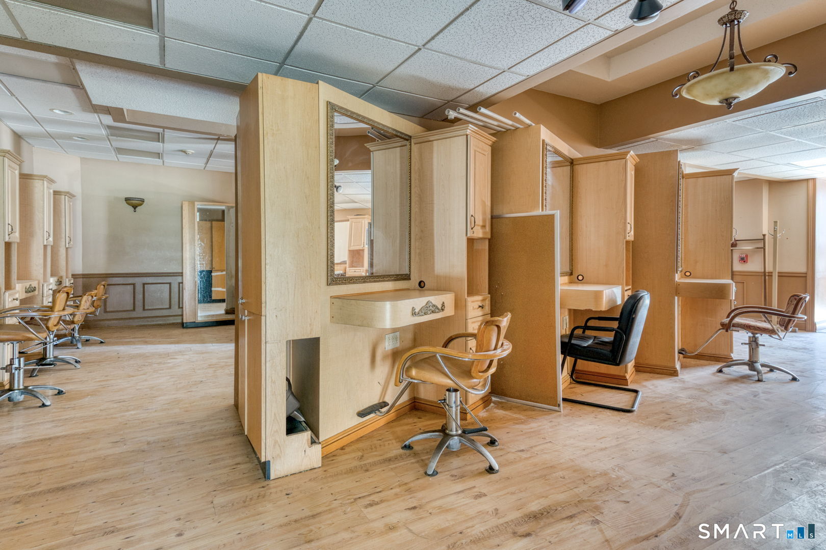 2404 Main Street Hartford, CT 06120 - Photo 10 of 37 a view of a room with gym equipment