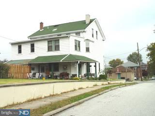 38 Ridge Avenue Phoenixville, PA 19460 - Photo 2 of 6 Gallery Image 2