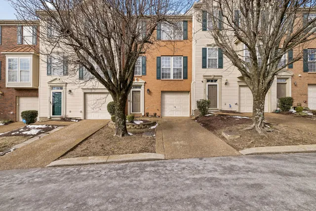 $335,000 | 5170 Hickory Hollow Parkway, Unit 824, Antioch, TN 37013