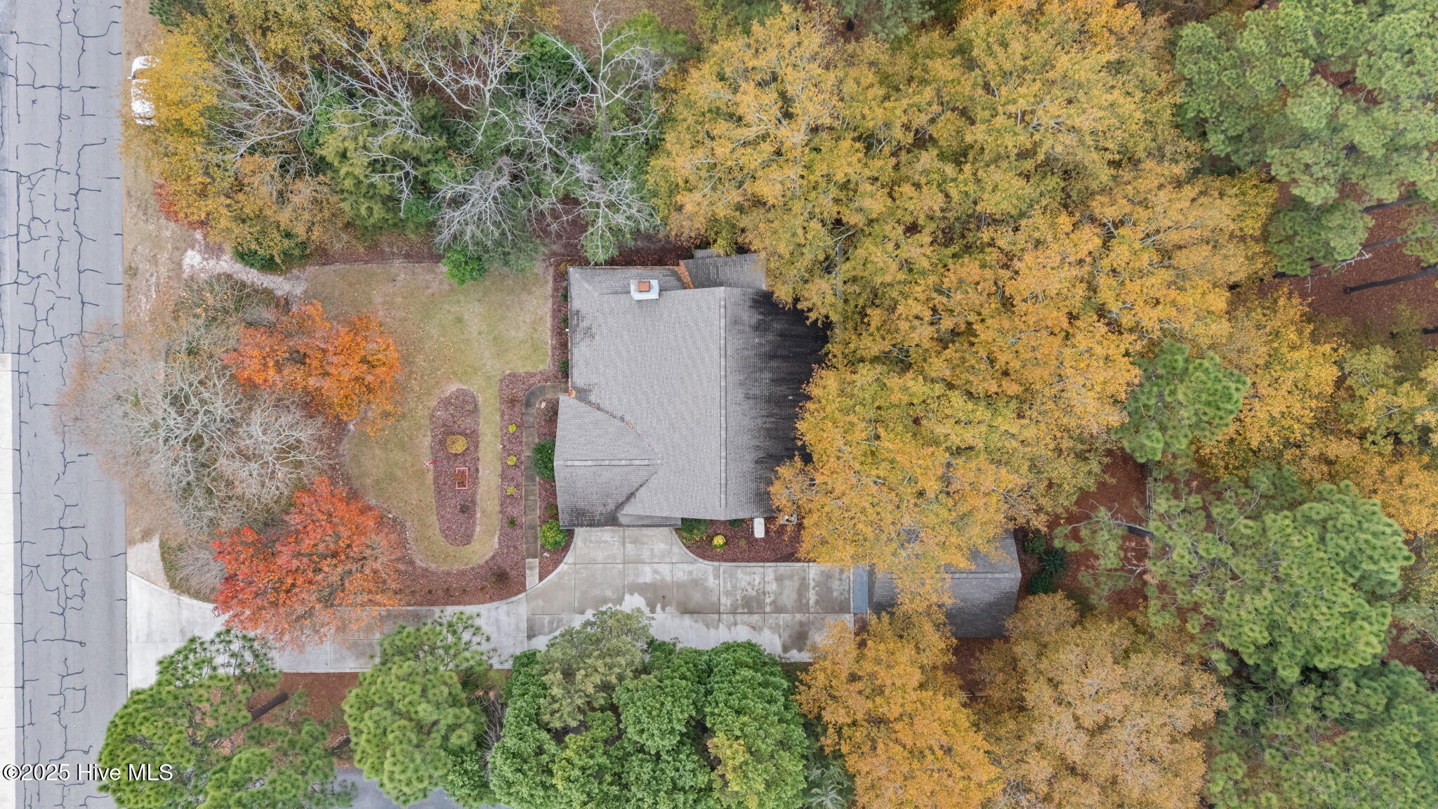 126 Shenandoah Road West End, NC 27376 - Photo 4 of 60 5-web-or-mls-DJI_20251121141000_0931_D