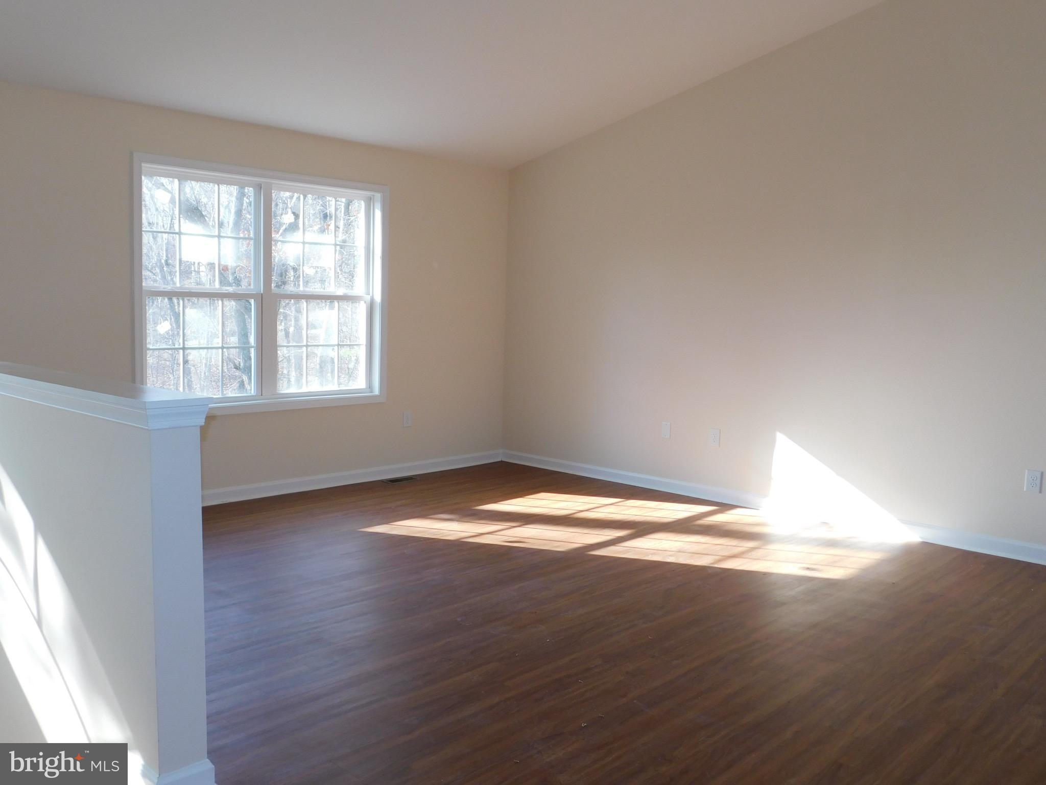 Getaway Road Hedgesville, WV 25427 - Photo 5 of 16 Living Room