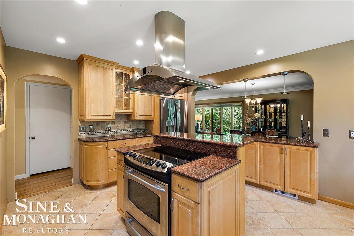 1221 North Renaud Road Grosse Pointe Woods, MI 48236 - Photo 17 of 54