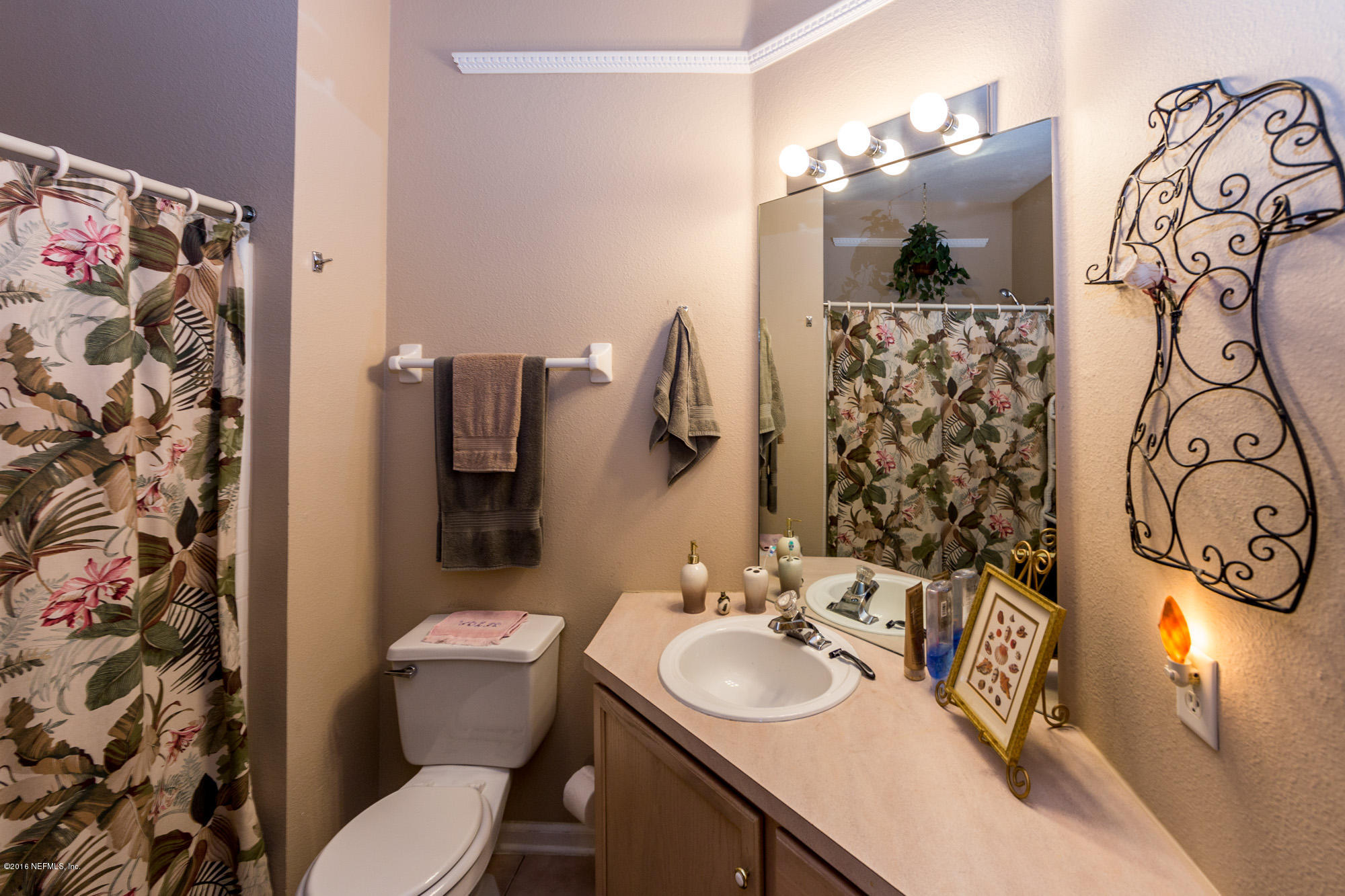 10550 Baymeadows Road, Unit 901 Jacksonville, FL 32256 - Photo 14 of 23 Master Bath