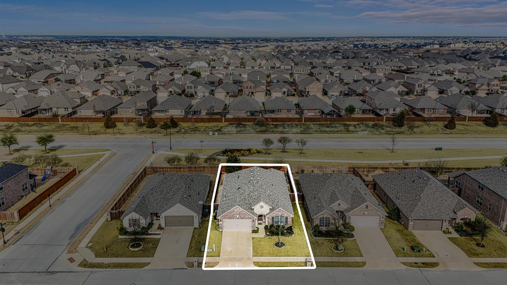 2064 Glaston Road Forney, TX 75126 - Photo 30 of 36 an aerial view of a yard