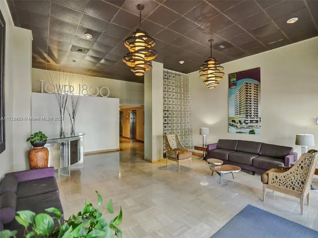 $379,900 | 1800 Collins Avenue, Unit 8B, Miami Beach, FL 33139