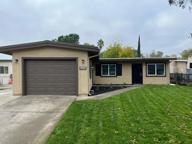 $399,900 | 6219 Greenfield Lane, Stockton, CA 95207