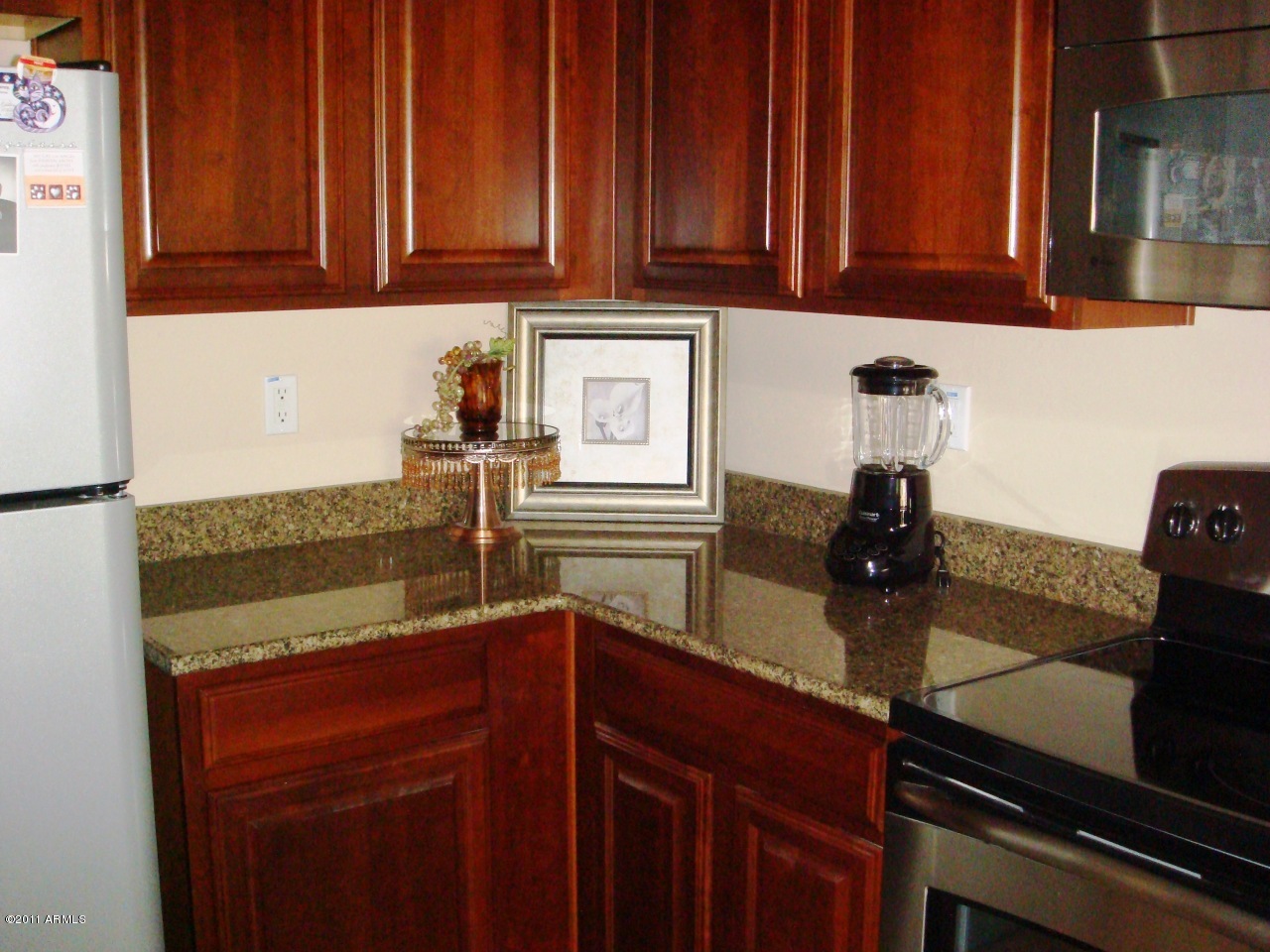 4724 West Maldonado Road Laveen, AZ 85339 - Photo 11 of 38 Kitchen 3