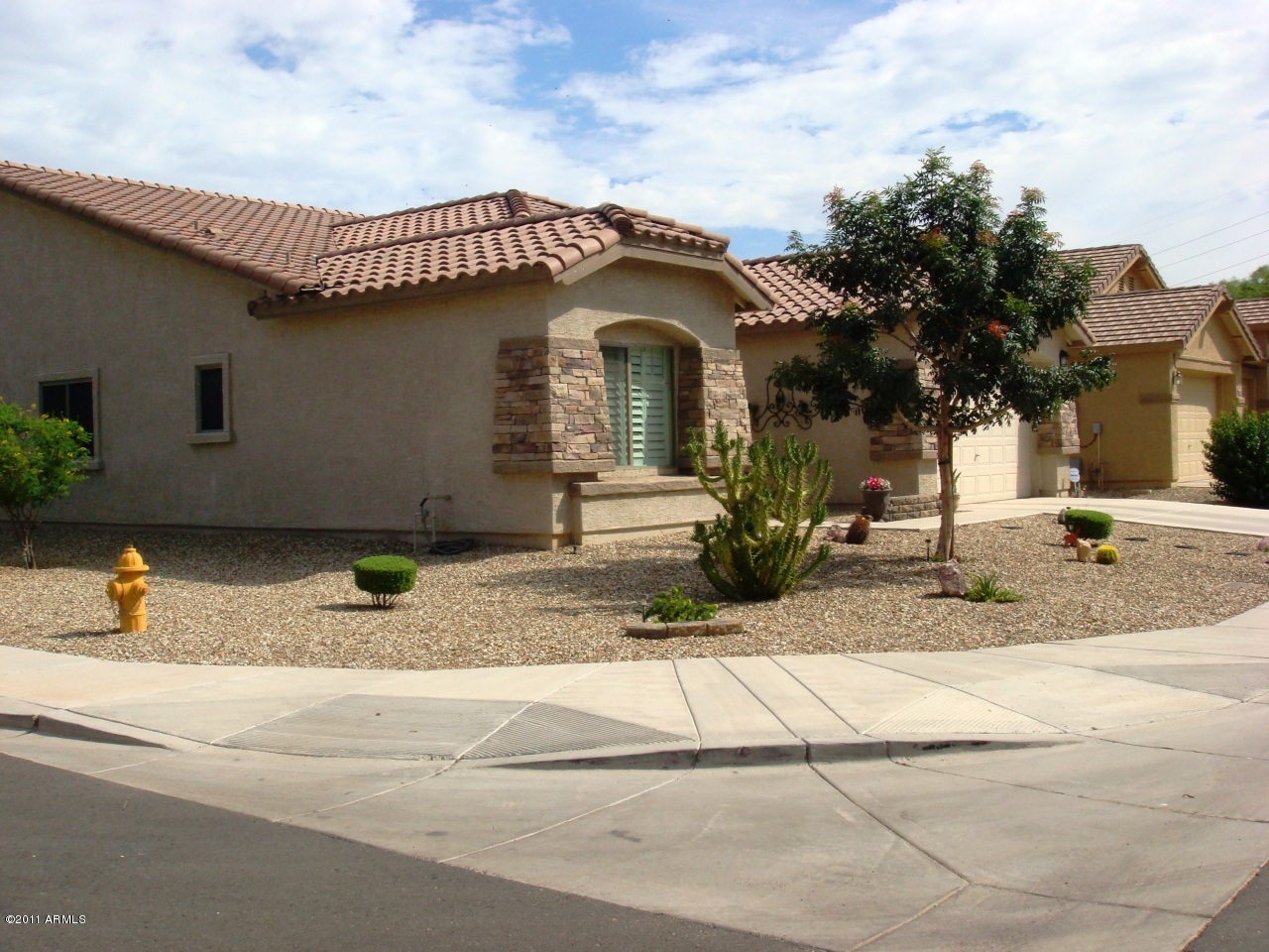 Oversized corner lot!
