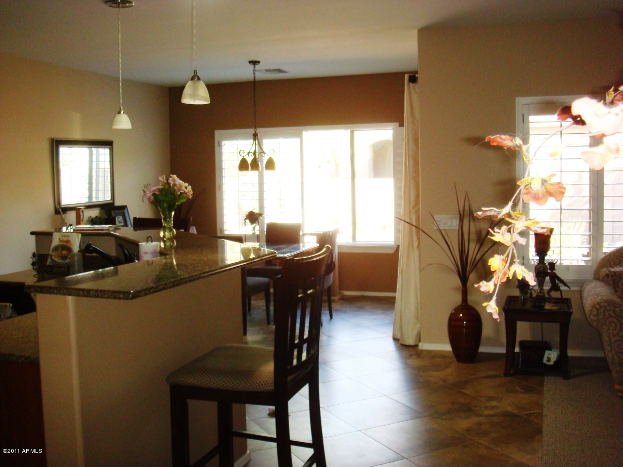 4724 West Maldonado Road Laveen, AZ 85339 - Photo 8 of 38 Kitchen/breakfast room/greatroom