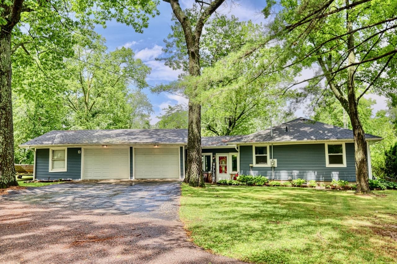 W10140 Schiefelbein Road Poynette, WI 53955 - Photo 1 of 44