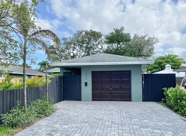 $4,200 | 424 Northeast 23rd Street, Wilton Manors, FL 33305
