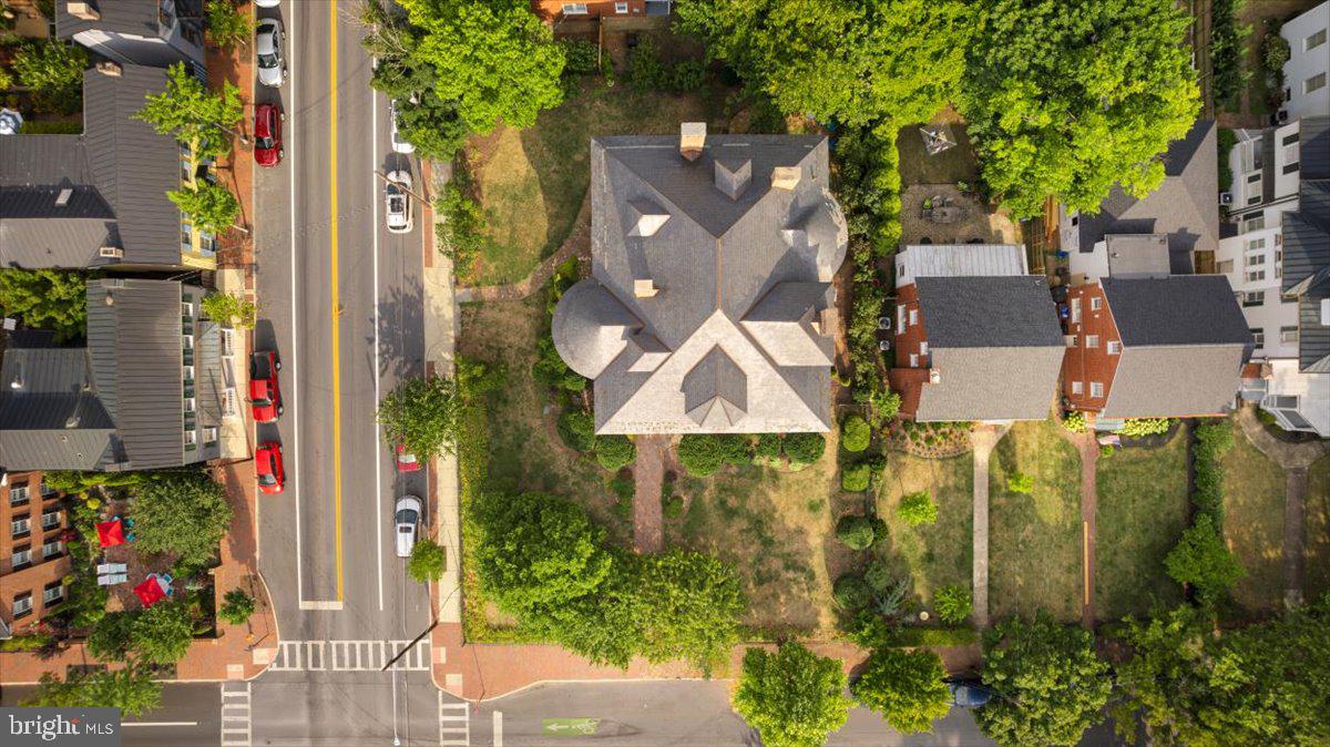 202 South Washington Street Winchester, VA 22601 - Photo 66 of 71 an aerial view of residential houses and outdoor space