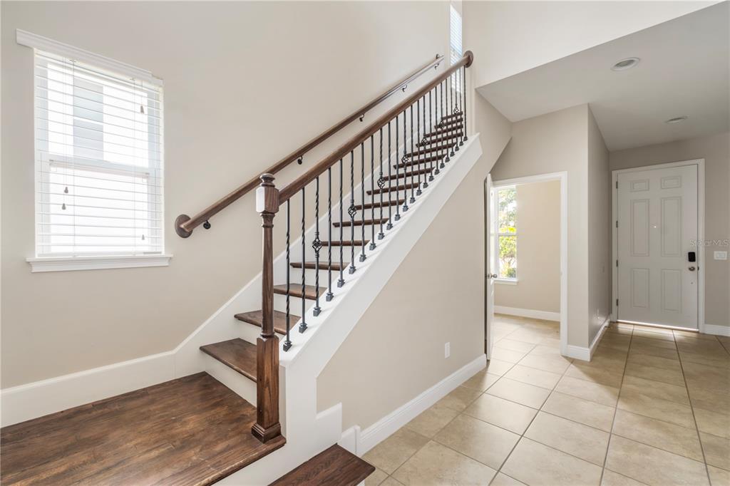 7243 Rambling Water Way Windermere, FL 34786 - Photo 3 of 18