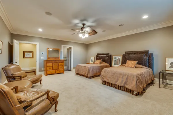 $5,750,000 | 18325 Horton Highway, Fall Branch, TN 37656