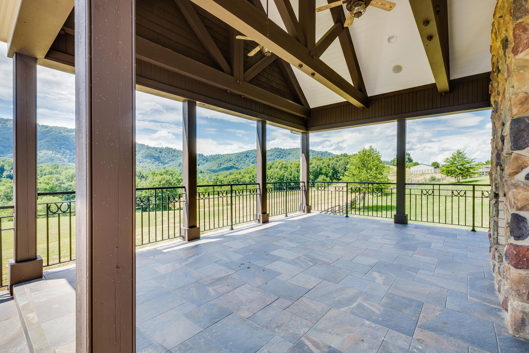 18325 Horton Highway Fall Branch, TN 37656 - Photo 45 of 64 045HortonHwy_18325