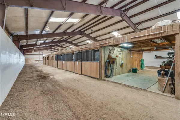 $5,750,000 | 18325 Horton Highway, Fall Branch, TN 37656