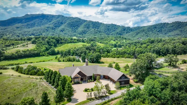 $5,750,000 | 18325 Horton Highway, Fall Branch, TN 37656