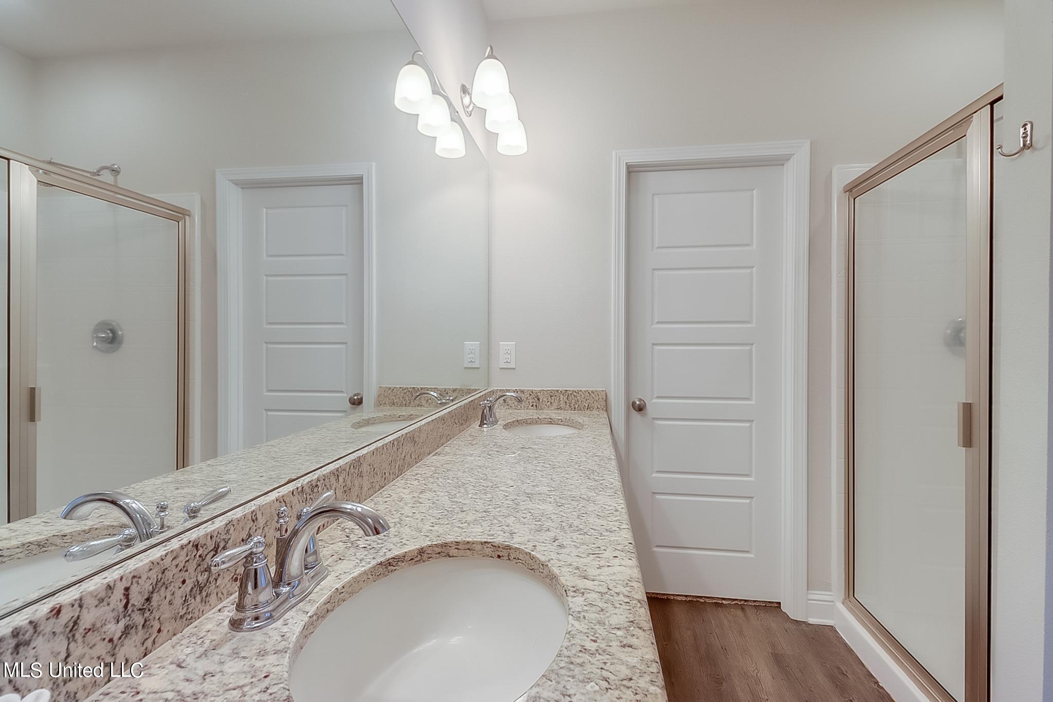 10192 Hutter Road Gulfport, MS 39503 - Photo 13 of 28 IMG_3029