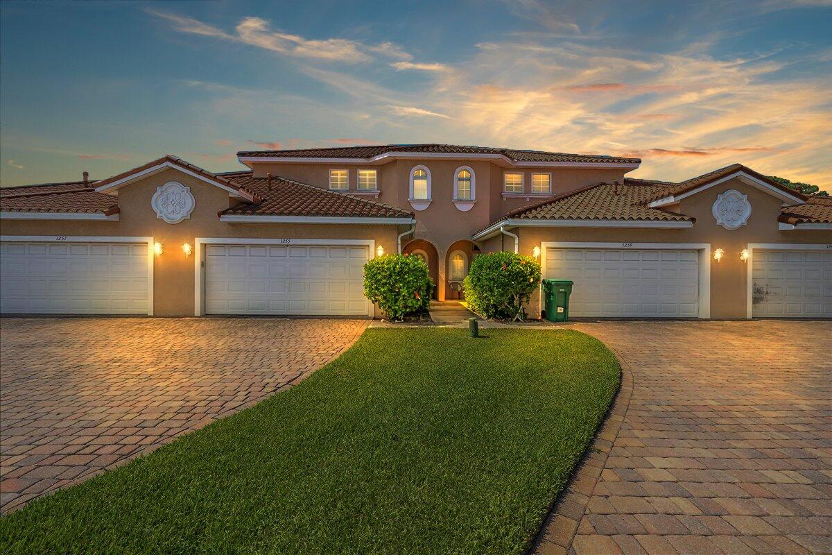 1255 Etruscan Way Unit 106