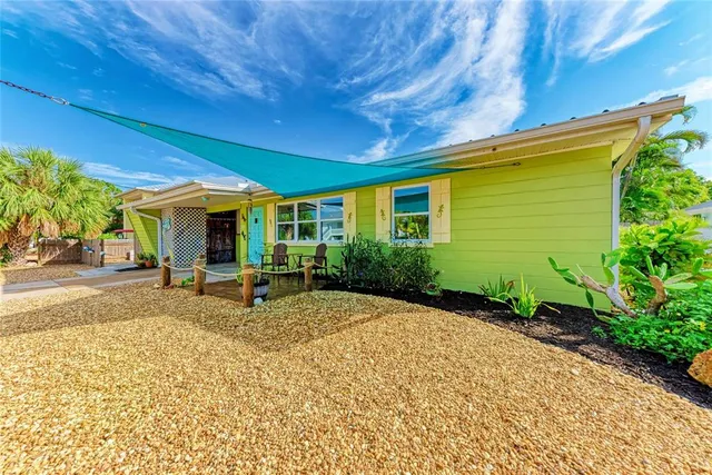 $949,000 | 503 Bayview Drive, Holmes Beach, FL 34217