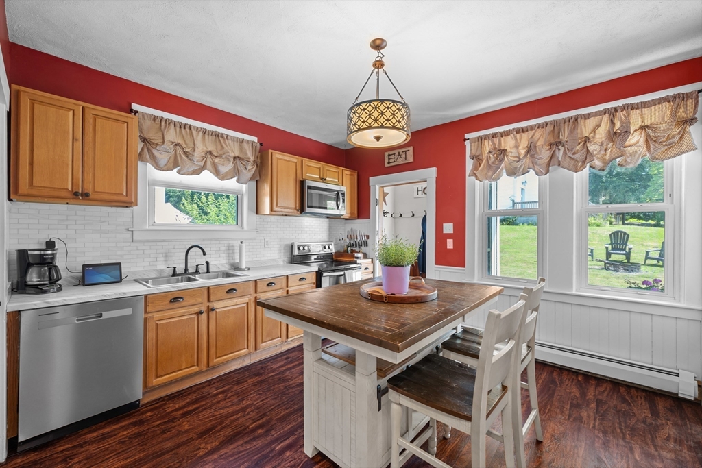 65 Prescott Street Clinton, MA 01510 - Photo 5 of 41