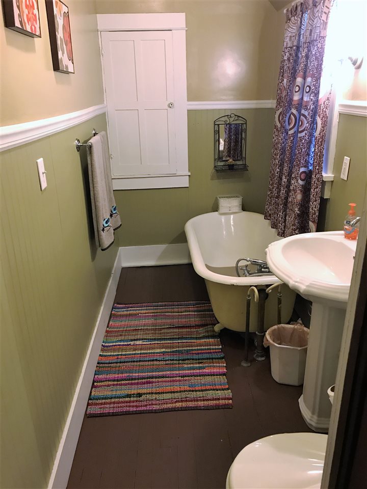 826 Jefferson Street Rochester, IN 46975 - Photo 19 of 25