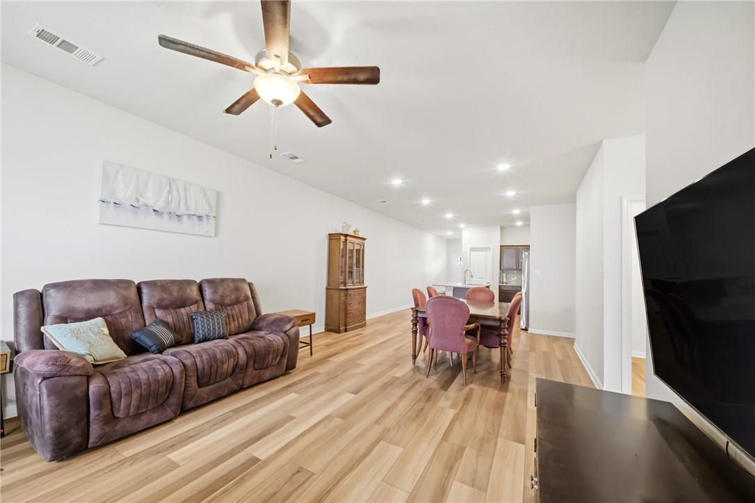 3011 Stevens Drive Bryan, TX 77803 - Photo 7 of 22