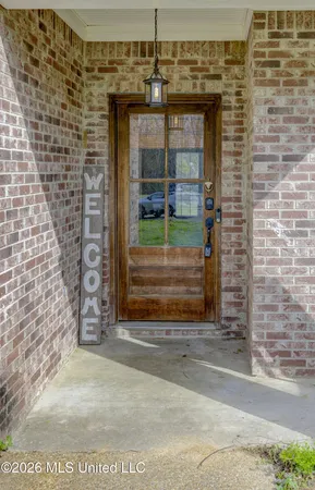 $350,000 | 33 Birkdale Circle, Vicksburg, MS 39183
