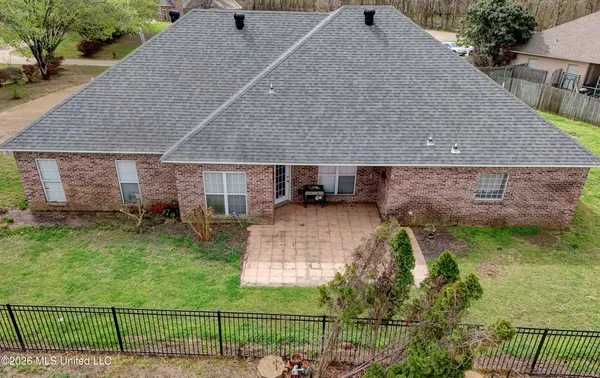 $350,000 | 33 Birkdale Circle, Vicksburg, MS 39183