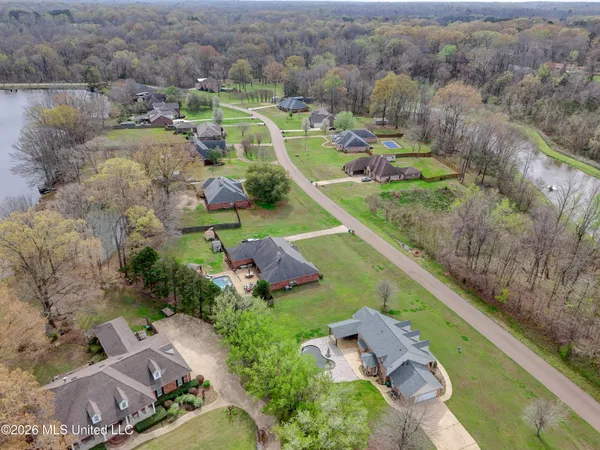 $350,000 | 33 Birkdale Circle, Vicksburg, MS 39183