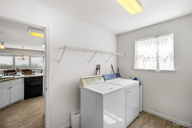 $425,000 | 146 Huntington Crossing Drive, St. Peters, MO 63376