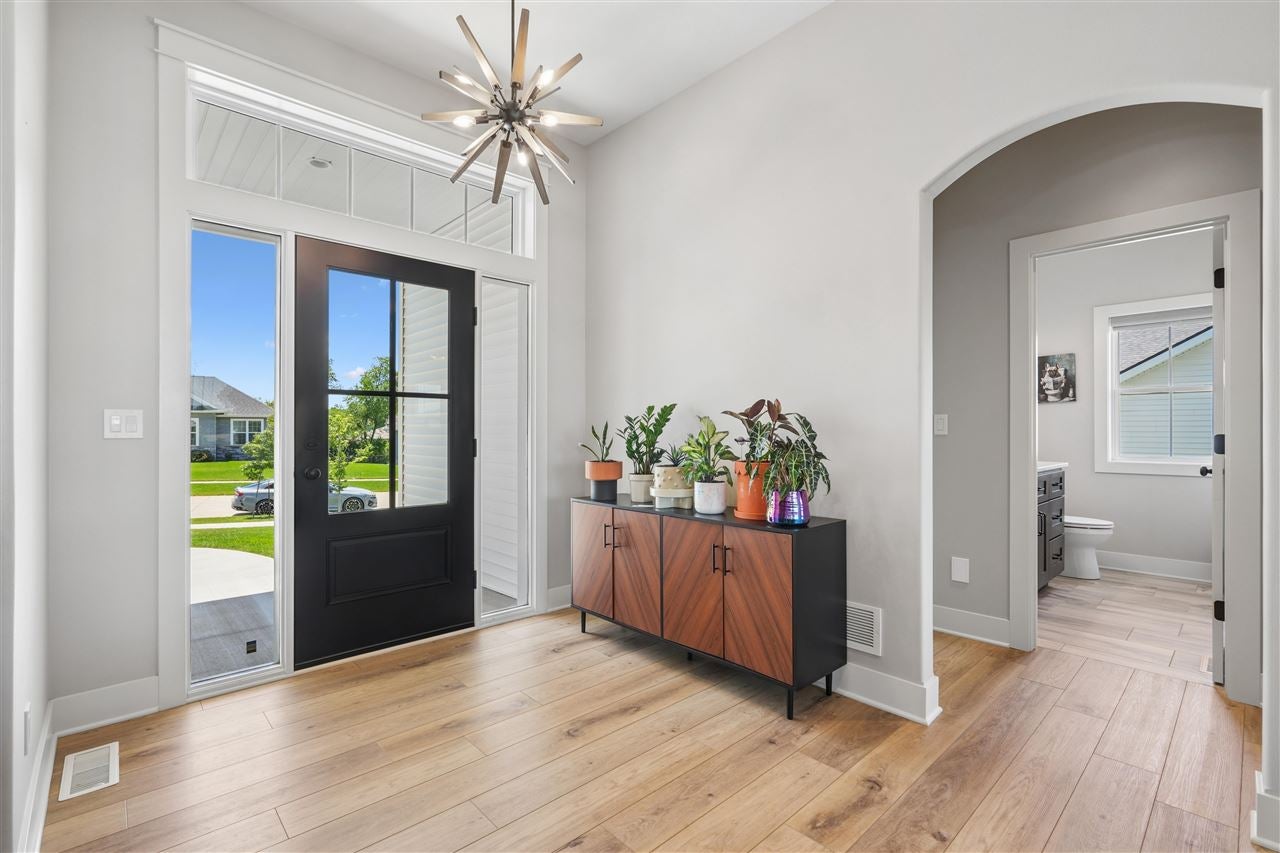 6118 Rapids Ridge Road Cedar Rapids, IA 52411 - Photo 6 of 41 Gallery Image 6