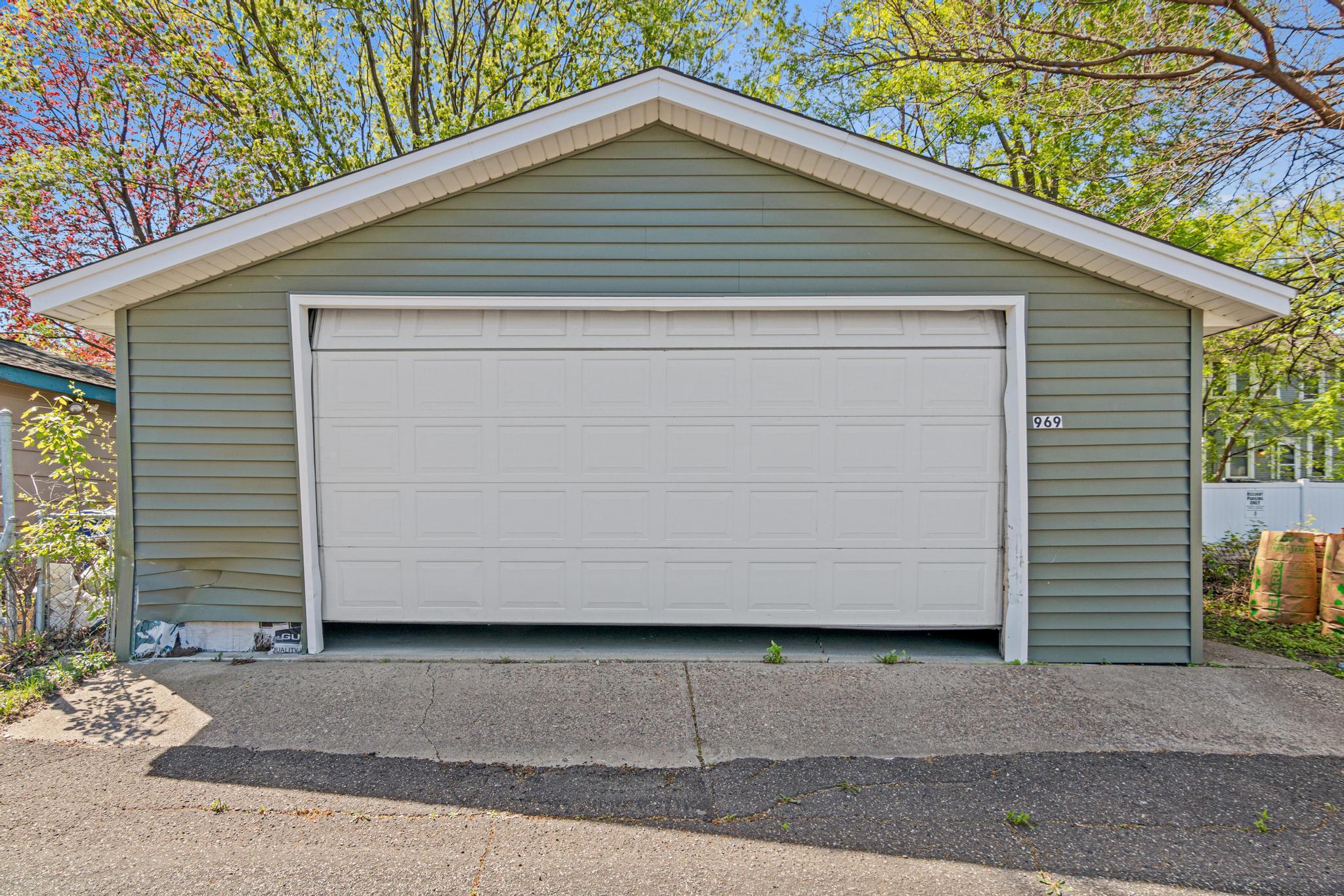 969 Carroll Avenue St. Paul, MN 55104 - Photo 30 of 33