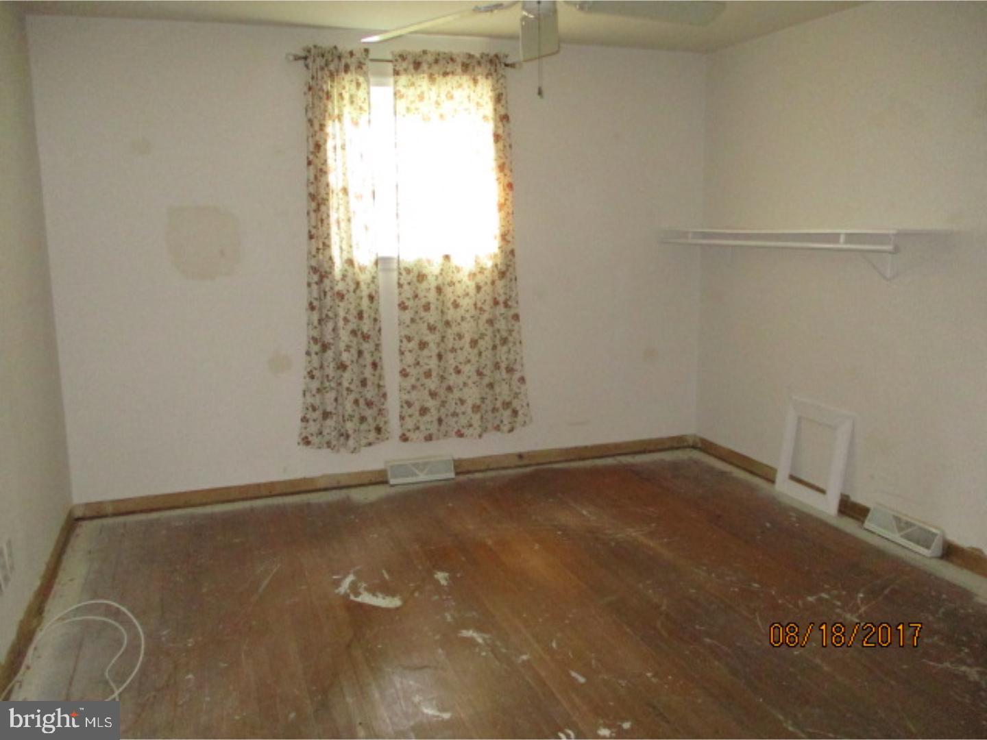 1279 Janvier Road Williamstown, NJ 08094 - Photo 3 of 7