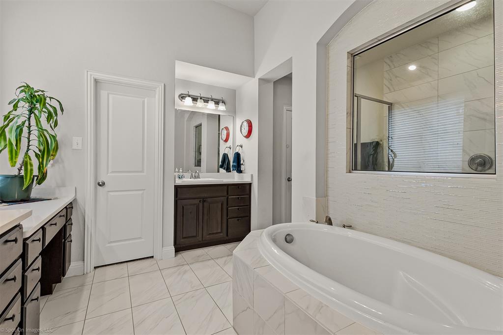 1026 Longhill Way Forney, TX 75126 - Photo 20 of 33