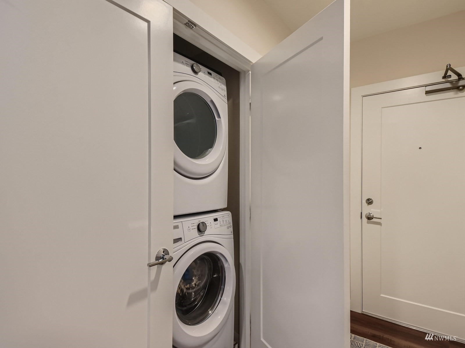 308 North 68th Street, Unit 304 Seattle, WA 98103 - Photo 17 of 32 Gallery Image 17
