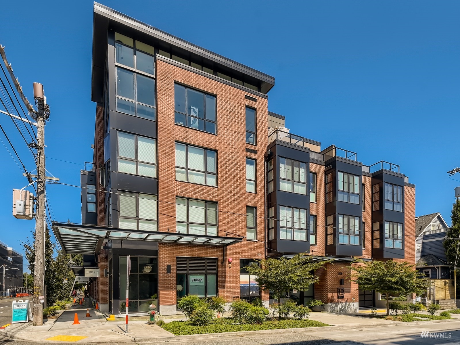 308 North 68th Street, Unit 304 Seattle, WA 98103 - Photo 2 of 32 Gallery Image 2