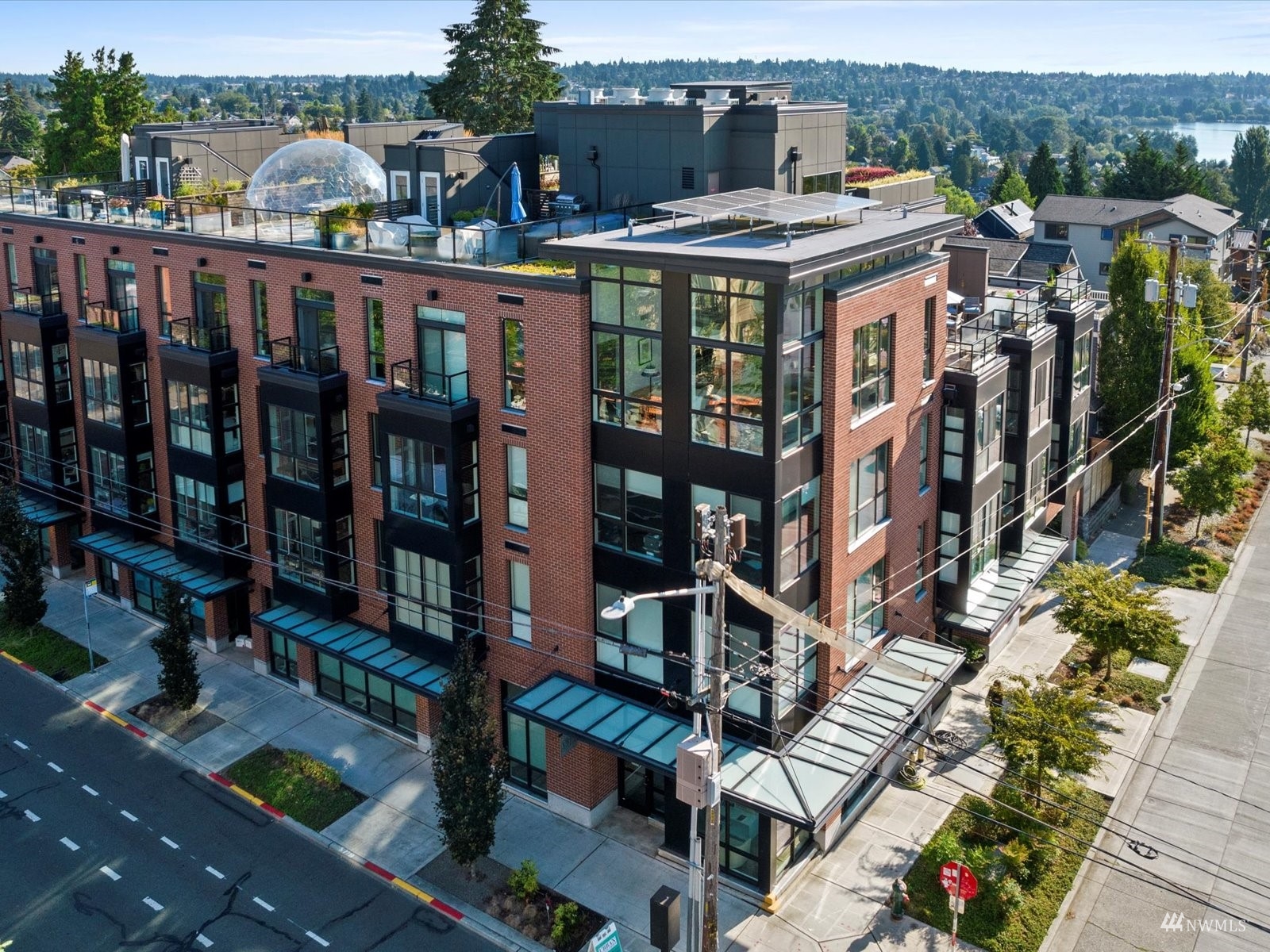 308 North 68th Street, Unit 304 Seattle, WA 98103 - Photo 24 of 32 Gallery Image 24