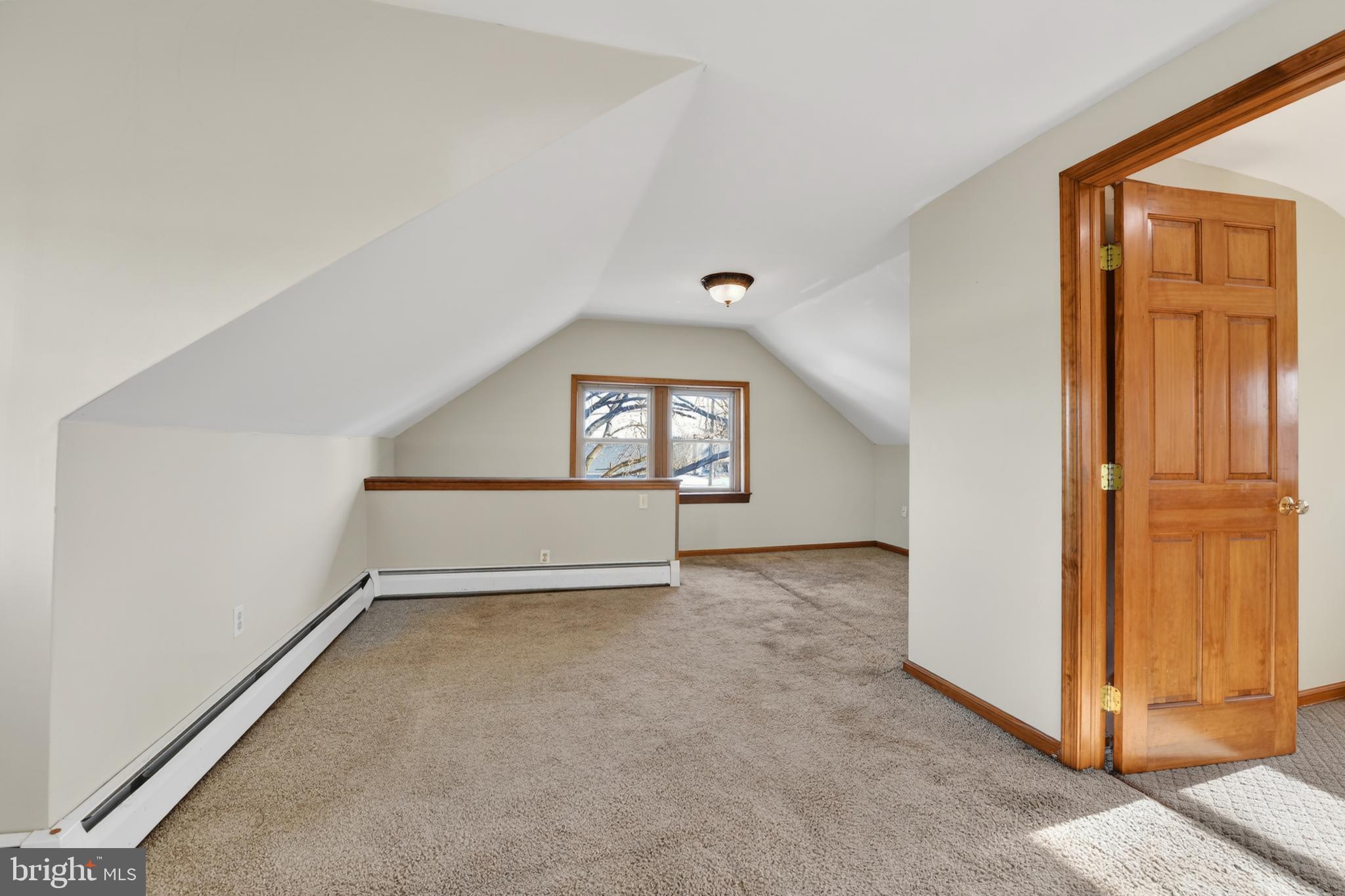 1378 Kenhorst Boulevard Reading, PA 19607 - Photo 21 of 29 an empty room with windows and closet