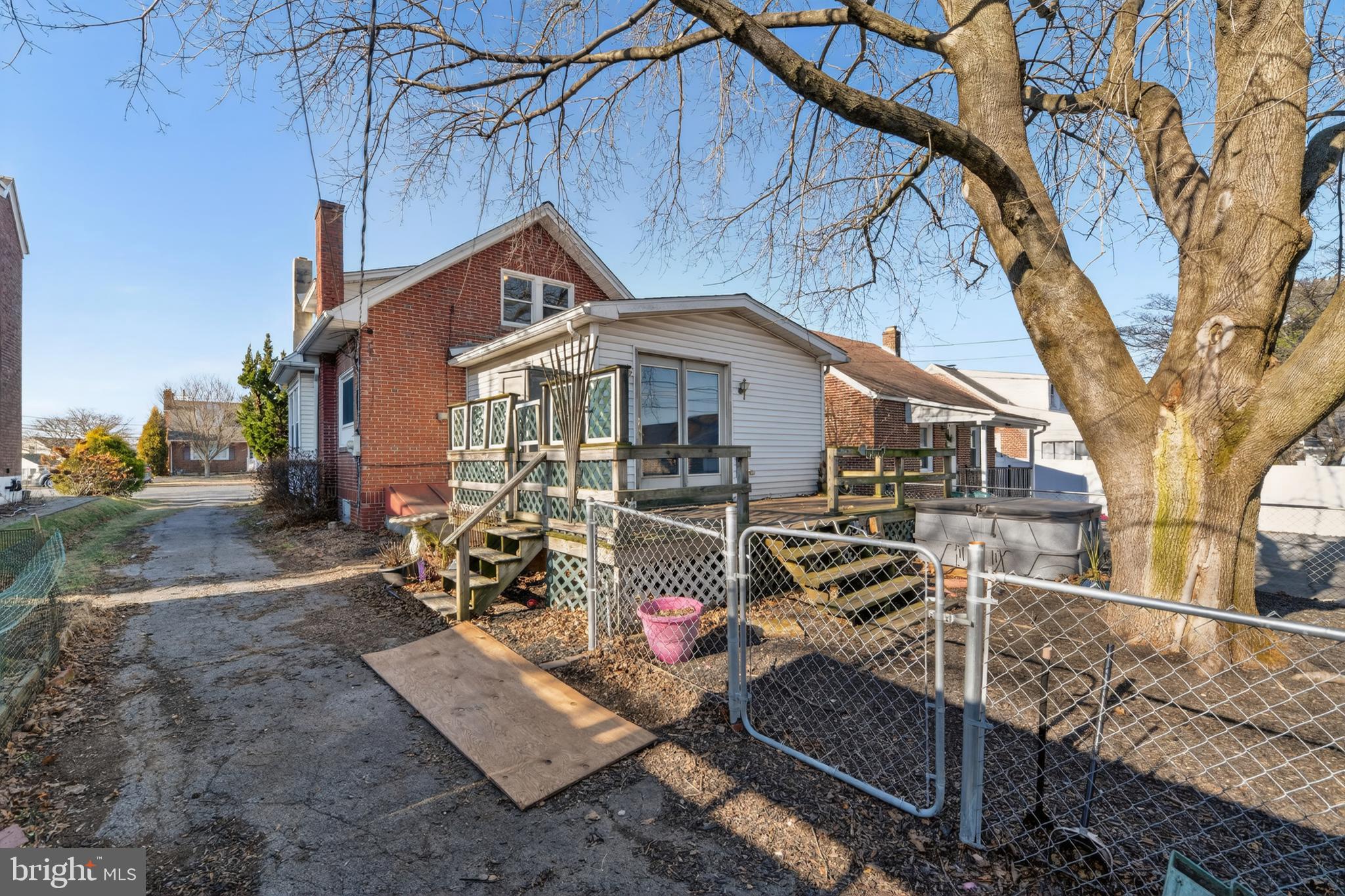 1378 Kenhorst Boulevard Reading, PA 19607 - Photo 24 of 29 a view of a house with wooden fence