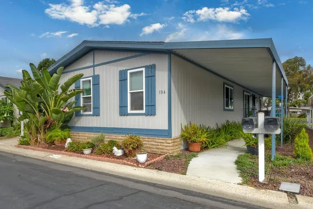 $415,000 | 276 North El Camino Real, Unit 104, Oceanside, CA 92058