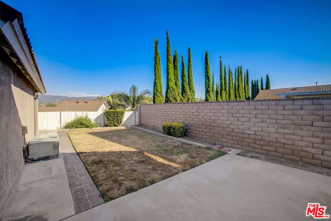 214 South Raspberry Lane Anaheim, CA 92808 - Photo 35 of 35 a view of a backyard