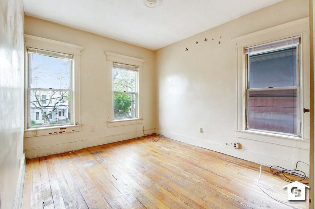 9415 Farragut Road Brooklyn, NY 11236 - Photo 8 of 11