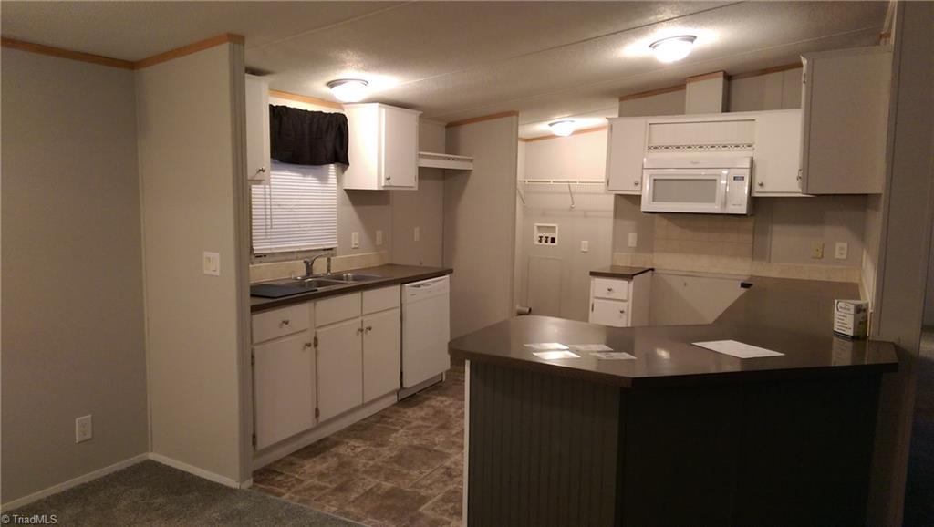 289 Harris Road Lexington, NC 27292 - Photo 3 of 24 Gallery Image 3