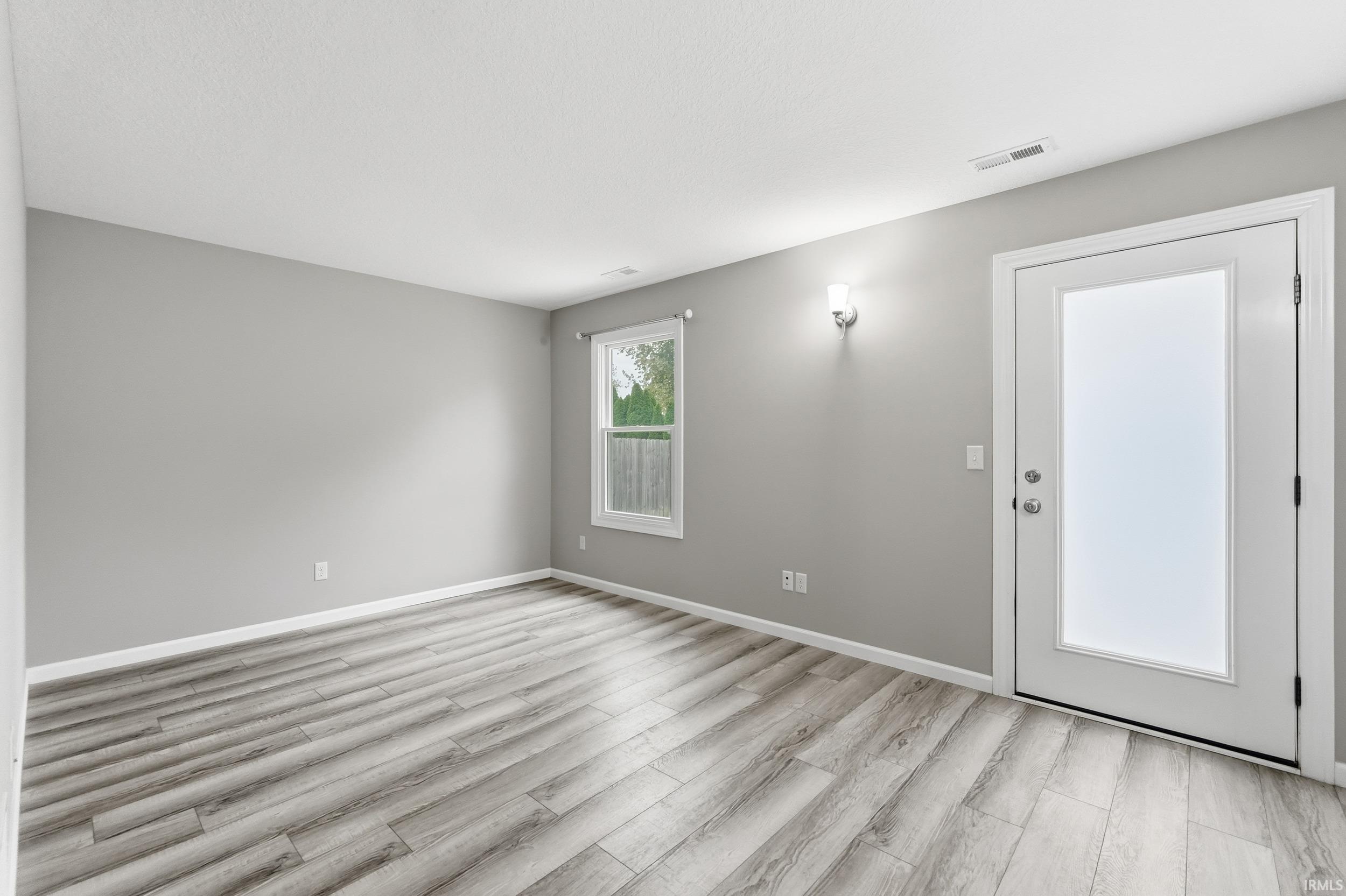 4802 Tyrone Road Fort Wayne, IN 46809 - Photo 13 of 36 Gallery Image 13