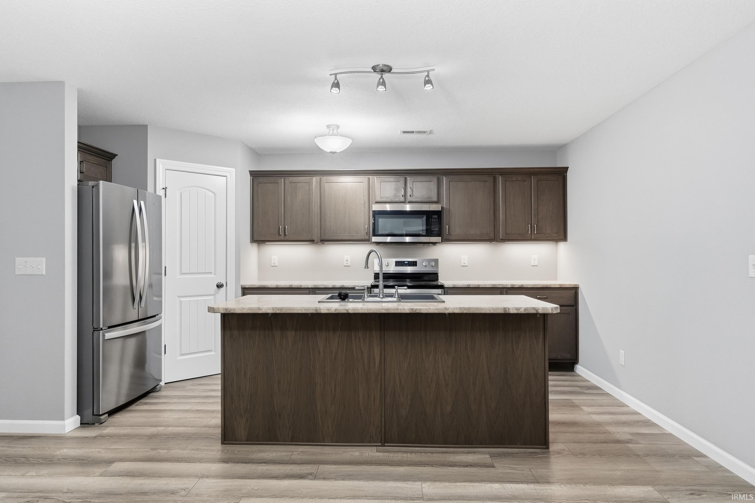 4802 Tyrone Road Fort Wayne, IN 46809 - Photo 7 of 36 Gallery Image 7