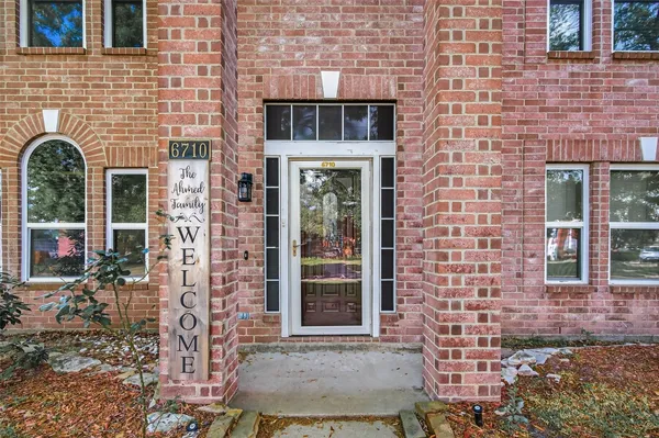 $2,400 | 6710 Creek Village Drive, Katy, TX 77449