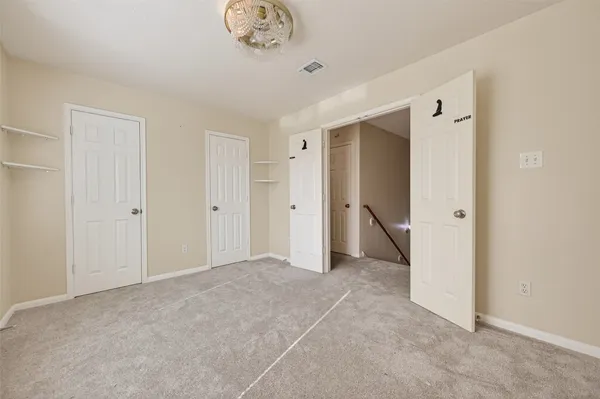 $2,400 | 6710 Creek Village Drive, Katy, TX 77449