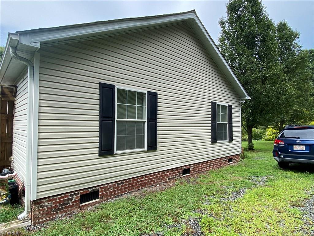 1071 Frye Bridge Road Clemmons, NC 27012 - Photo 5 of 18 Gallery Image 5